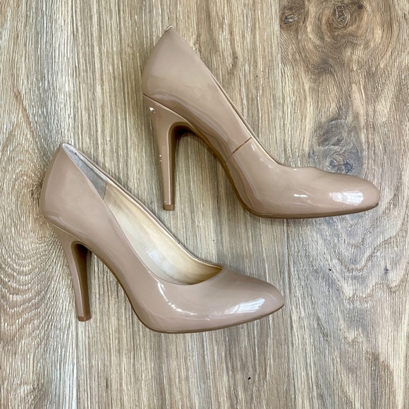 Jessica Simpson Women's Praylee Pump color chai latte size 7.5 - Picture 3 of 7
